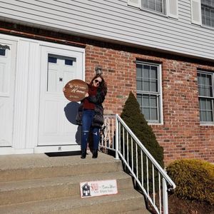 Meet your Posher, Becky